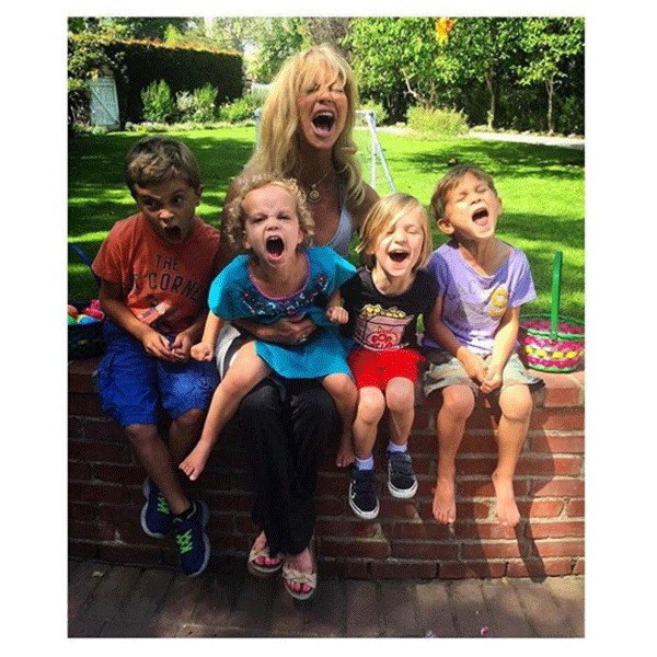 Kate Hudson S Easter Bash With Goldie Hawn Is The Place To Be E Online Uk